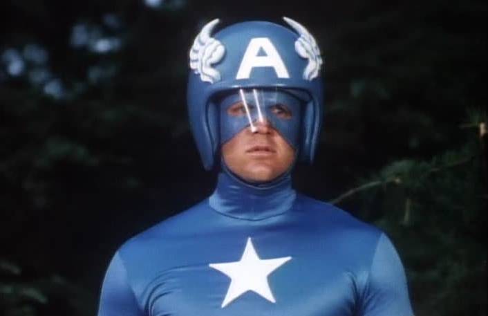 Et soudain... le fils de Captain America !